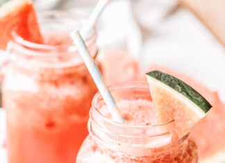 The Most Refreshing Watermelon Smoothie Recipe You Will Ever Try I like to keep my watermelon smoothies as simple as possible. With only 3 ingredients to worry about this recipe is so simple and so good.